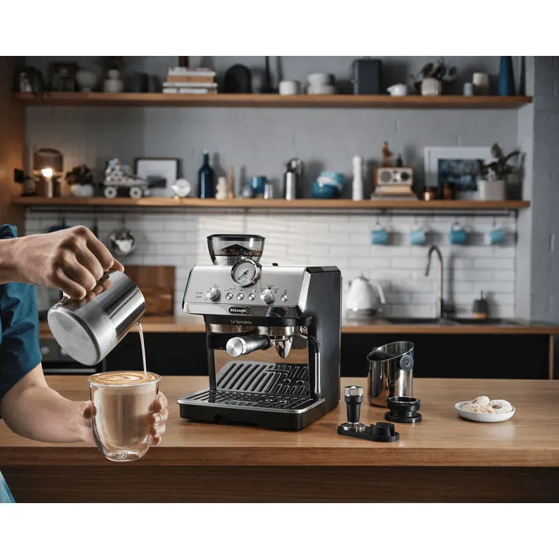 De'Longhi La Specialista Arte Bean to Cup Coffee Machine - Black | EC9155.MB