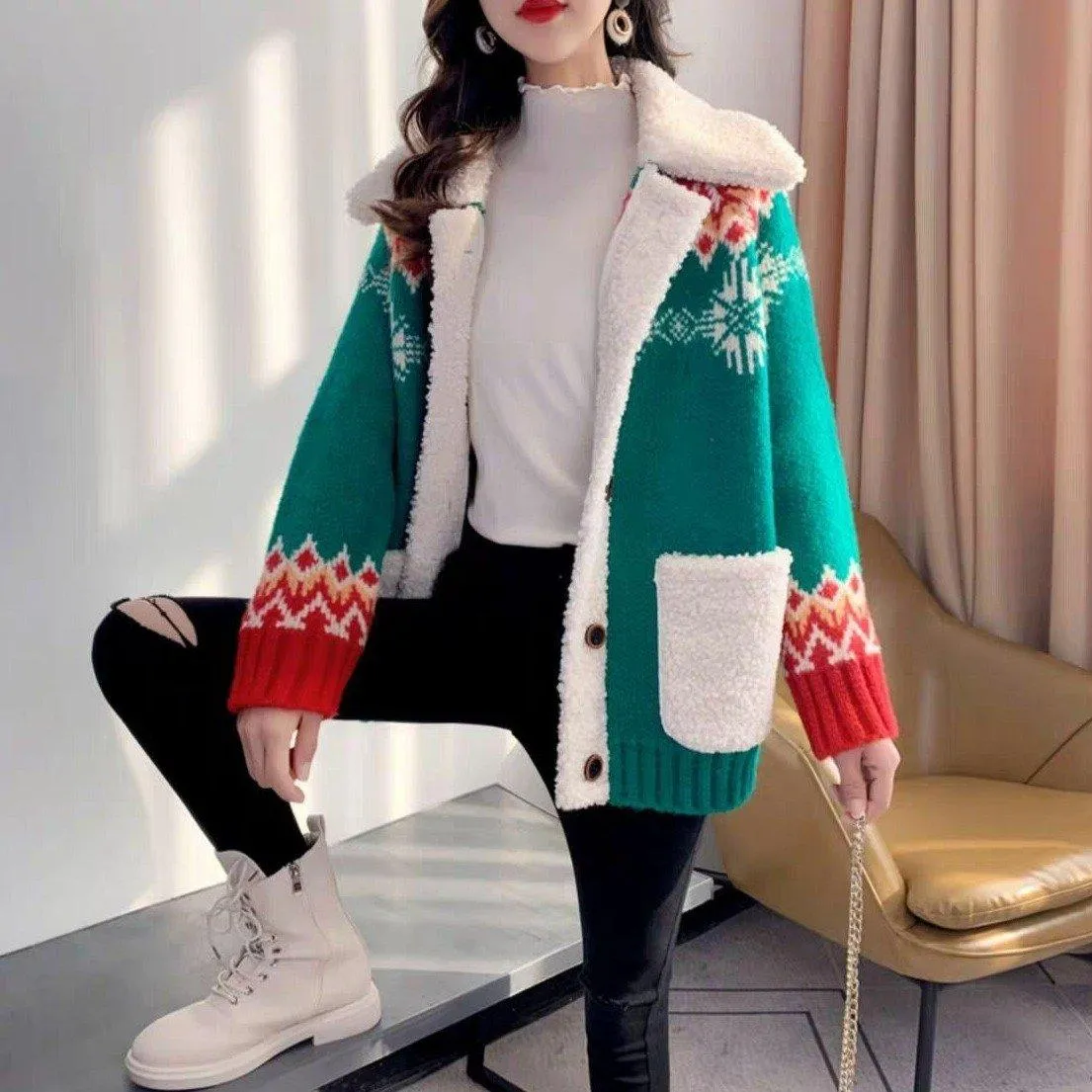 Fluffy Collar Christmas Women's Cardigan: Bold Xmas print for those colder months