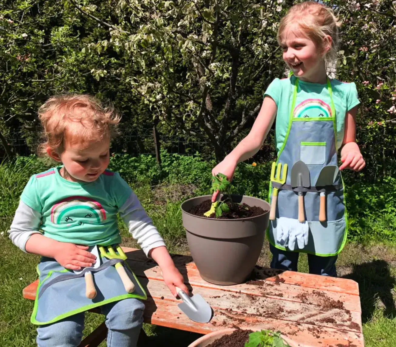 Small Foot Gardening Apron With Tools Playset